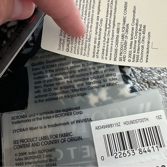 NWT isotoner Stretch Fleece Houndstooth Gloves - Picture 3 of 5